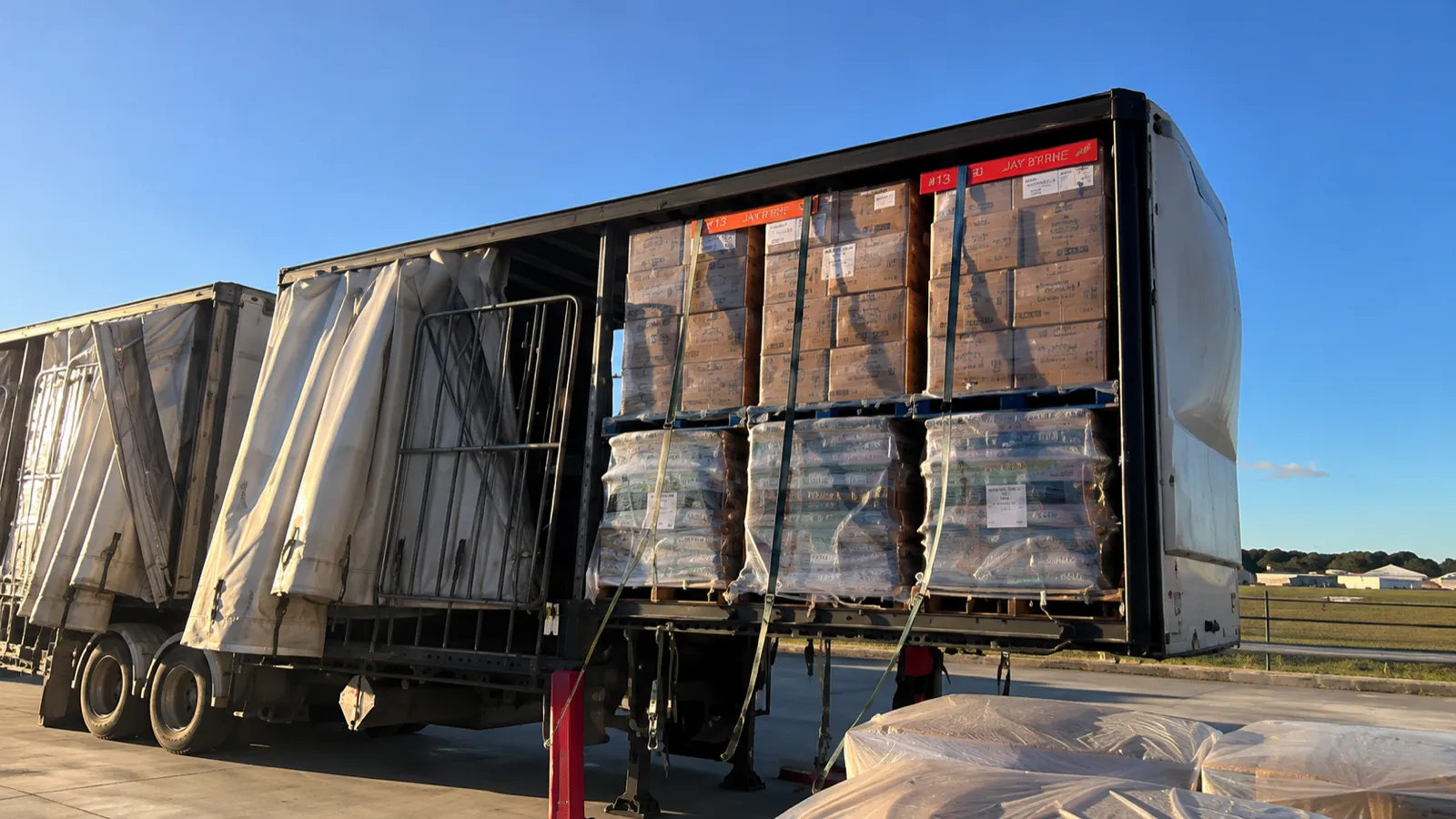 Securely restrained mixed palletised freight in a Vexor Logistics trailer